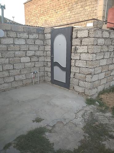 qara qarayev: Əmircan qəs. 4 otaqlı, 66 kv. m, Kredit yoxdur, Orta təmir — 8