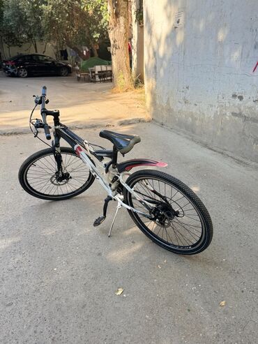 Şəhər velosipedləri: İşlənmiş Şəhər velosipedi Cannondale, 26", sürətlərin sayı: 24