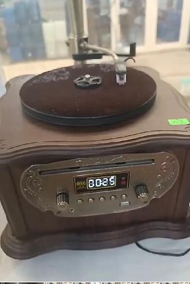 karaoke qiymetleri: Qramafon qutusunda.yeni.cardirilma var.flescart,usb yerı var.böyuk — 10