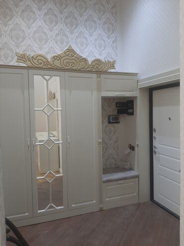 Uzunmüddətli kirayə mənzillər: 28 May metrosundan 700-800şərq bazarından 100 metr məsafədə 177 — 13