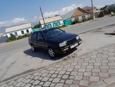 тесло авто: Volkswagen Vento: 1996 г., 1.8 л, Механика, Бензин, Седан