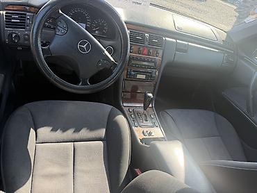 а 210: Mercedes-Benz E-Class: 2001 г., 2 л, Автомат, Бензин, Седан — 3
