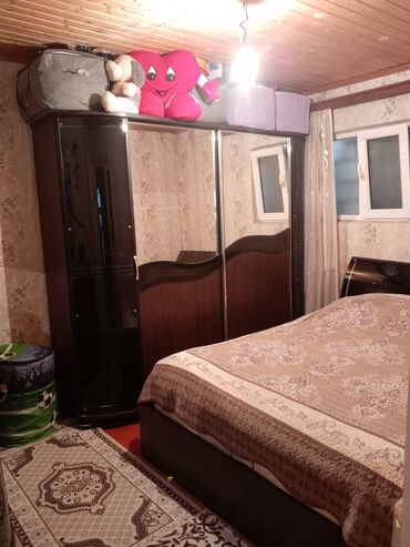 yataq otagi ucun listurlar: Yataq otağı mebeli:yataq,dolab,termo,2 tumba. Yatağın başlığı açılır