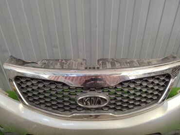 Трубки, патрубки, шланги: Решетка радиатора Kia Sorento 2010 (б/у) КУЗОВНЫЕ ДЕТАЛИ - #капот