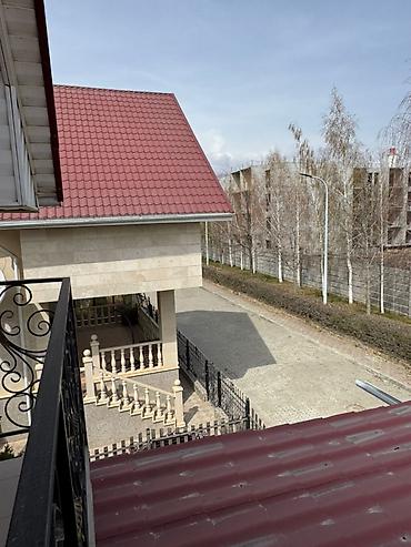 Продажа коттеджей и домов: Продаётся просторный двухэтажный (+обустроенный цокольный этаж) — 24