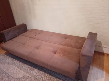 Salon masaları: Divan