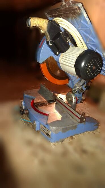 Uqlorezlər: Ölçü və kəsmə işləri üçün elektrikli gön (mitre) mişarı - Güc bloku — 7
