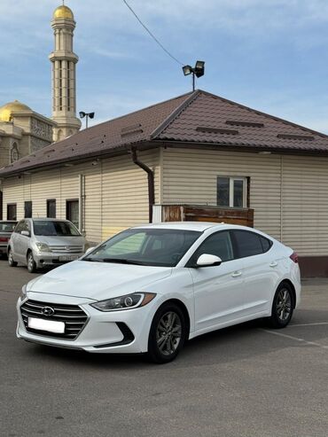 Hyundai: Hyundai Elantra: 2018 г., 2 л, Автомат, Бензин, Седан