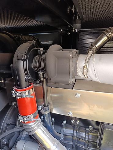 Строительное оборудование: Дизельный генератор KRAUZER KR-KF125 в шумозащитном кожухе. Основные — 4