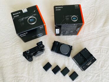 видеокамеру и фотоаппарат sony: Продаю боди 2шт a6500 В комплекте с коробками: 4 батареи и зарядник с