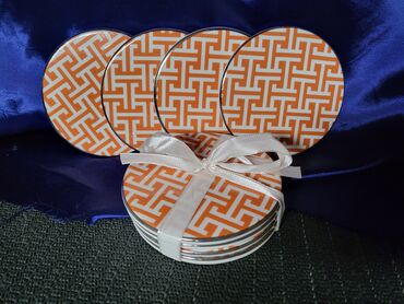 Kuhinjski setovi: Porcelanski novi podmetaci HM za case i flase. Porcelanski podmetaci — 1