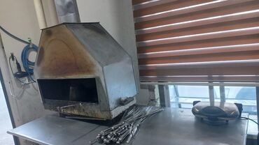 bmw 7 серия 735i mt: Kababxana bağlandığı üçün havalandırma motoru, boruları və manqal ilə