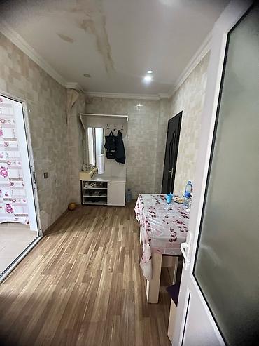 zabrat ev: Sabunçu qəs. 4 otaqlı, 117 kv. m, Kredit yoxdur, Orta təmir — 3