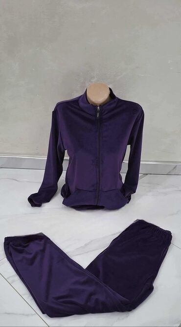 Gornji i donji deo: 💫Plisane trenerice cotex vrhunski plis vel L xl xxl 3xl 
👈3500din — 5