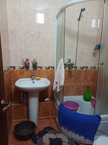 снять дом в бишкеке на долгий срок: 1 комната, 44 м², С мебелью