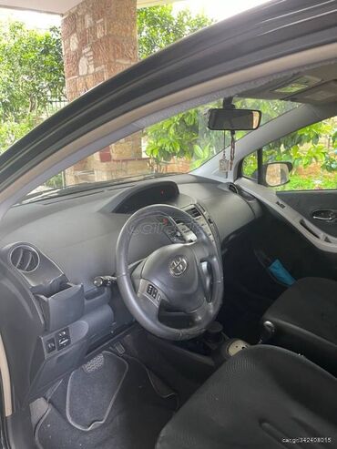 Toyota: Toyota Yaris: 1.3 l. | 2010 έ. Χάτσμπακ — 6