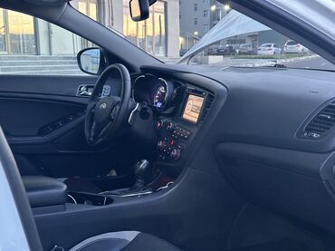 Kia: Kia Optima – ağ rəngli, zərif sedan Xarici xüsusiyyətlər: - Aqressiv — 11