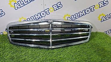 решетка на 210: Решетка радиатора Mercedes-Benz 2010 г., Б/у, Оригинал — 1