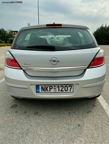Transport: Opel Astra: 1.4 l | 2005 year | 135000 km. Hatchback