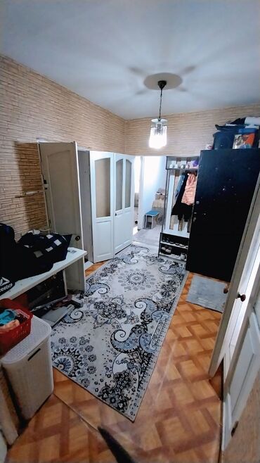 сдаю квартиру в районе аламединского рынка: 3 комнаты, 62 м², Индивидуалка, 5 этаж, Косметический ремонт