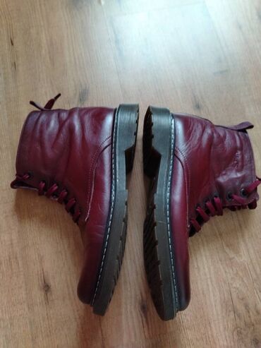 Gležnjače: Gležnjače, 39 — 8