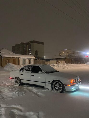 BMW: E34 BMW Год выпуска: 1994 Обьем (куб) 3.00 ( строкер настроен на