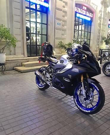 Yamaha - R15, 150 sm3, 44000 km
