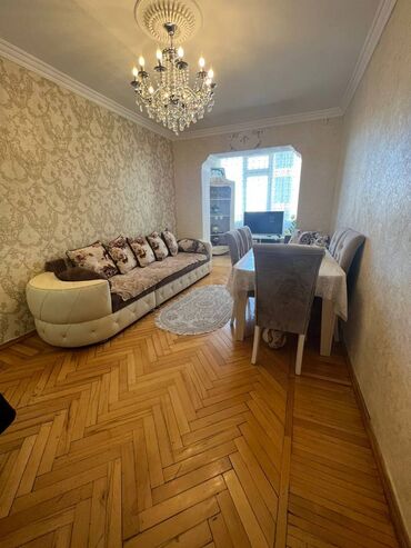 Köhnə tikili: Bakı, 3 otaqlı, Köhnə tikili, m. Gənclik, 85 kv. m — 3