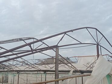 metak boru qiymətləri: Sera karkası – metal konstruksiya - Material: qalın divarlı metal