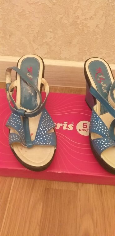 женские сандали adidas adilette: Ölçü: 38, Yeni