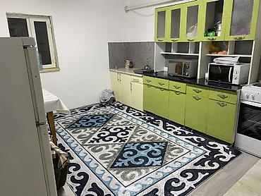 Продажа домов: 6 комнат и более, 200 м², 3 соток, Бишкек, Маевка с. Собственник — 7