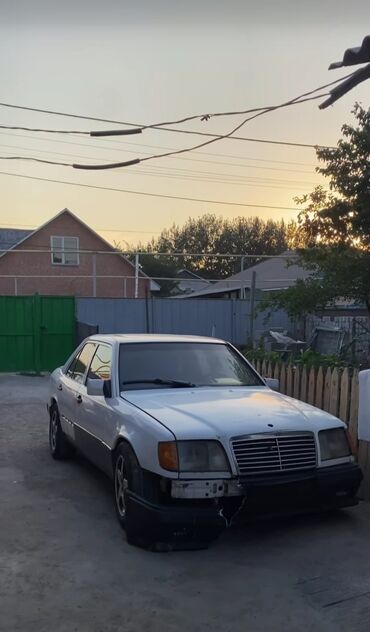 мерс домкрат: Mercedes-Benz W124: 1991 г., 2.3 л, Механика, Бензин, Седан