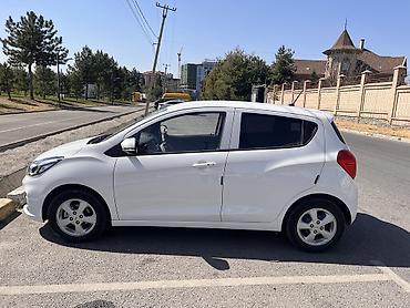 spark 2015: Chevrolet Spark: 2020 г., 1 л, Автомат, Бензин, Хэтчбэк — 4