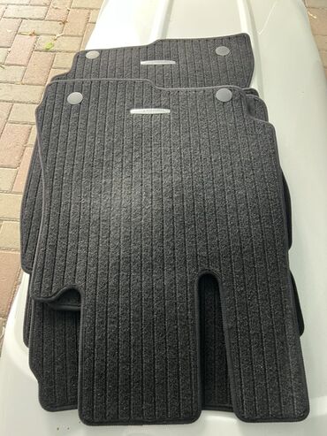 дворник на машину: Өзүнүкү Түктүү Төшөмөлдөр Mercedes-Benz, Колдонулган