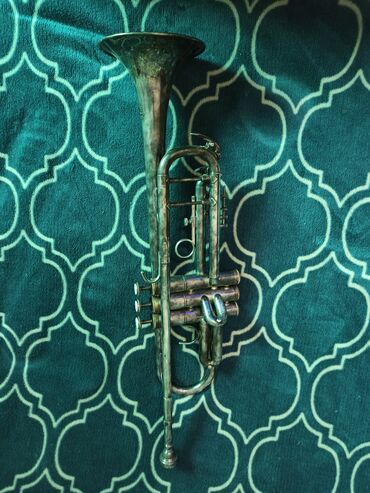 труба инструмент: Музыкальный инструмент Труба Stagg 77-TCB/SL есть вмятина есть
