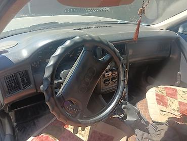 Унаа: Audi 80: 1990 г., 1.8 л, Кол менен иштөөчү, Бензин, Седан — 6