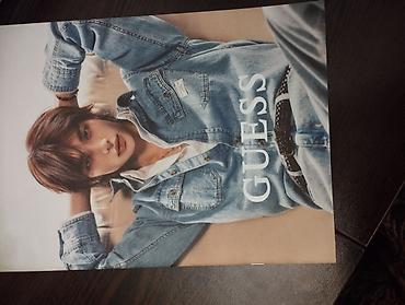 reklam tablosu: Məhsul: Hyunjin Kataloq – GUESS Təsvir: - Orijinal GUESS çap — 1
