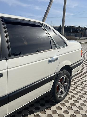 Volkswagen: Volkswagen Passat: 1991 г., 1.8 л, Механика, Бензин, Седан — 6
