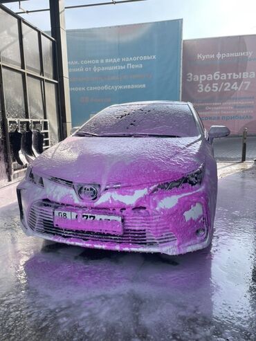 машина купить недорого: Toyota Corolla: 2019 г., 1.8 л, Вариатор, Гибрид, Седан