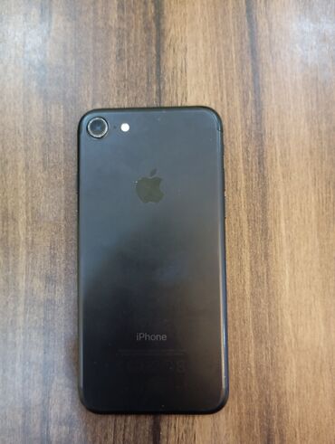 tek şexsiyyet vesiqesile kredit: IPhone 7, 32 GB, Qara