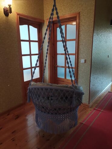 Yelləncəklər: Oturacaq-yelləncək, Zontiksiz — 3