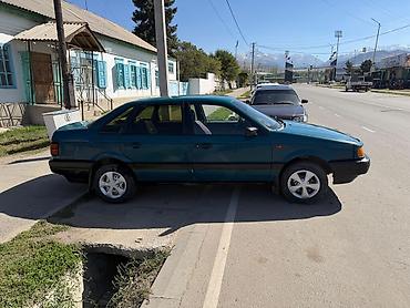 Volkswagen: Volkswagen Passat: 1988 г., 2 л, Механика, Бензин, Седан — 2