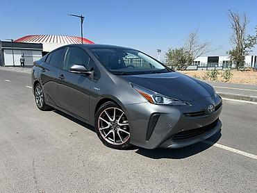 транс: Toyota Prius: 2022 г., 1.8 л, Вариатор, Гибрид, Хэтчбэк — 1