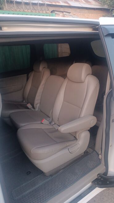 Kia: Kia Carnival: 2018 г., 2.2 л, Типтроник, Дизель, Минивэн — 4