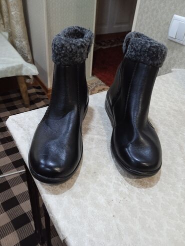 женские зимние замшевые ботинки: Сапоги, 38