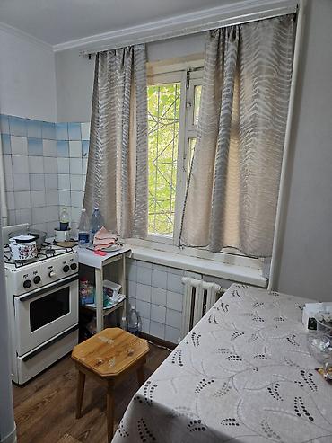 продаю квартиру киркомстром: 3 комнаты, 58 м², Ошский рынок / базар 104 серия, 2 этаж, Требуется ремонт — 1