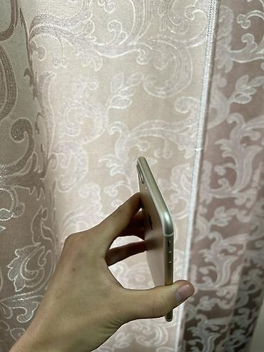 Apple iPhone: IPhone 7 Plus, Золотой — 4