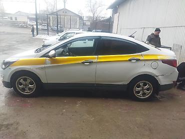 Hyundai: Hyundai Solaris: 2015 г., 1.6 л, Механика, Бензин, Седан — 2