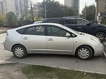 Toyota: Toyota Prius: 2004 г., 1.5 л, Вариатор, Гибрид, Хэтчбэк — 2