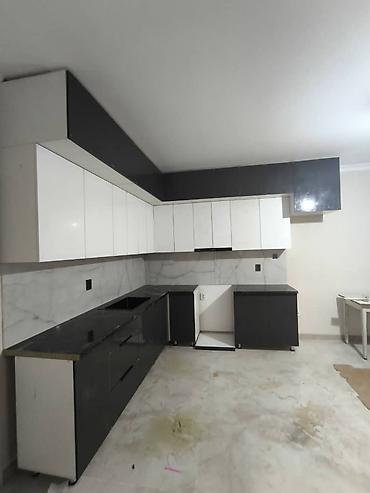silver kitchen: Кухонные гарнитуры под заказ - Конфигурации: Г‑образные решения с — 3